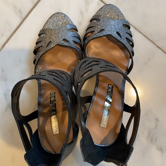 Shoes - Picture 3 of 5